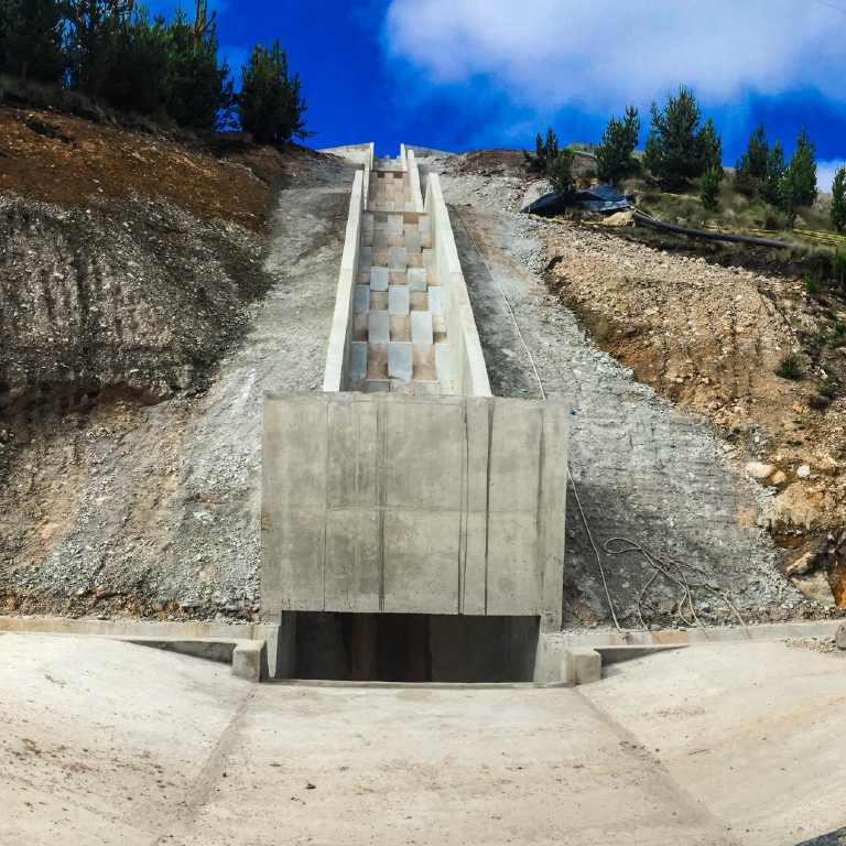 Visiones innovadoras en la gestión sostenible de Recursos Hídricos: Entrevista con Carlos Iparraguirre, experto en Hidráulica e Hidrología